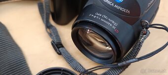 Konica Minolta Dimage Z3 - 4