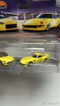Hotwheels Premium Nissan/Datsun - 4