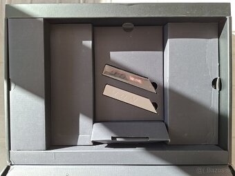 Asus ROG Strix SCAR G533QR - 4