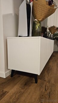 Skrinka pod TV biela - 4