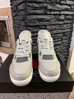 Jordan 4 Frozen Moments - 4