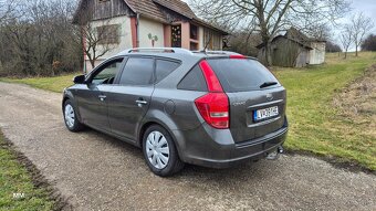 🇰🇷🇸🇰 Kia Ceed combi ,  1.6 benzín , manuál,  SR auto - 4