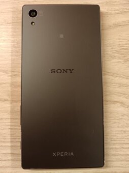 Sony Xperia Z5 - 4