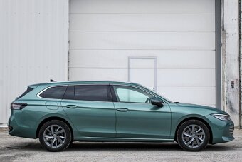 Volkswagen Passat Variant 1.5 TSI eHybrid ELEGANCE - 4