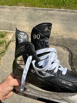 Korcule True Catalyst Pro Custom - 4