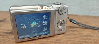Olympus FE 220 - 4