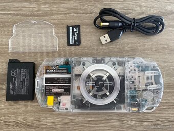 Sony PSP 2004 - transparent shell - 4