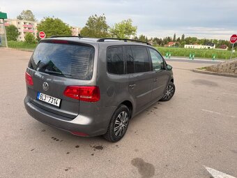 Prodam VW Touran 1T3, 7 mist, spolehliva motorizace 1.6Tdi 7 - 4