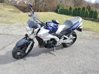 SUZUKI 600 GSR - 4