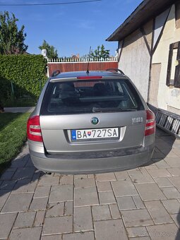 Škoda oktavia 2 1.6 Benzin Elegance - 4