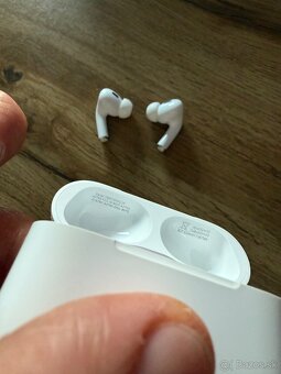 predám Apple Airpods pro 2 - 4