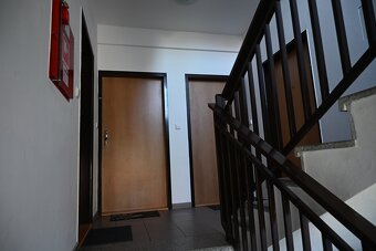 DOBRE SITUOVANÝ 1,5 IZB. BYT S PIVNIČNOU KOBKOU, BALTSKÁ UL. - 4