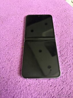 Samsung galaxy FLIP 5 256GB. + watch 5 pro 45mm. - 4