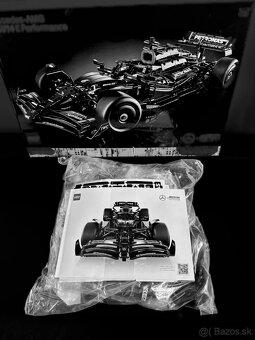 LEGO Technic Mercedes-AMG F1 W14 E Performance (42171) - 4