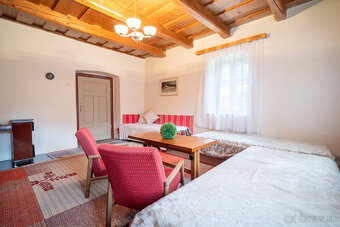 Na predaj autentická chalúpka 15km od Banskej Štiavnice - 4