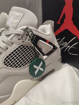 Air Jordan 4 Retro Frozen Moments - 4