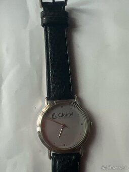 Hodinky nenosene globtel na batériu - 4