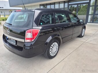 Predám Opel Astra H Caravan 1.7Cdti 81kw M6 r.v.2009 - 4