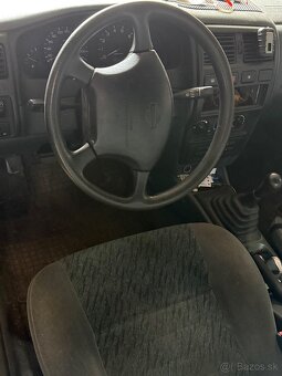 Nissan Almera - 4
