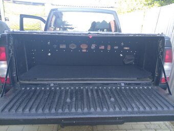 Nissan Navara D22 - 4