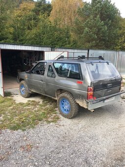 Nissan Terrano - 4
