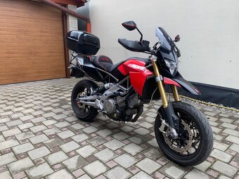 Aprilia Dorsoduro 750 - 4