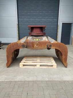 Demolačný drapák s rotátorom Demarec DRG-22-DN 15-30 ton - 4