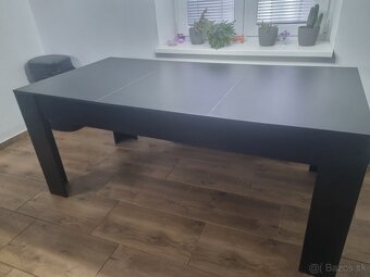 Jedálenský stôl - 4