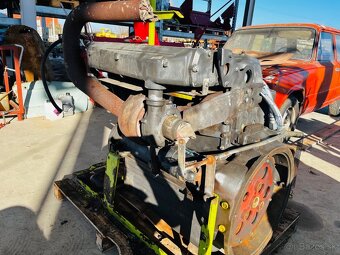 Claas mega 204-208 motor Mercedes OM366 - 4