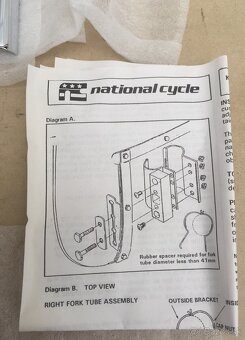 Nové držiaky plexištítu-Suzuki VS 800/1400 Intruder “87 - 4