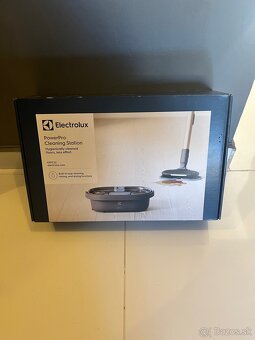 Tyčový vysávač Electrolux ES62P25WET 600 Wet - 4