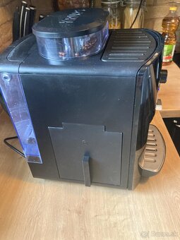 automaticky kávovar KUPS Espresseria EA81 po velkom servise - 4