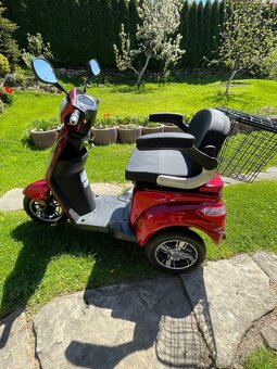 Predám trojkolku-moped v super stave - 4