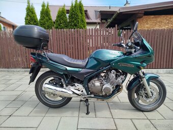Motocykel YAMAHA XJ 600 N - 4