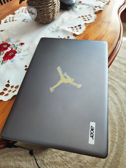 Acer Travelmate X349 na opravu - 4