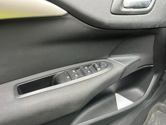 Predám osobný automobil značky Citroen C4 PureTech 110 Best - 4