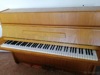 Pianíno PETROF - 4