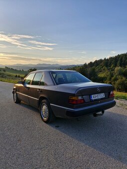 Mercedes-Benz E 250D W124 - 4