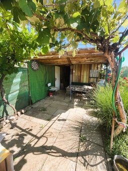 Záhradný domček so slnečným pozemkom Levice - Kalinčiakovo - 4