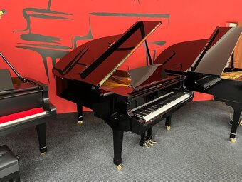 Zánovní klavír Petrof model IV vyroben v roce 2000 - 4