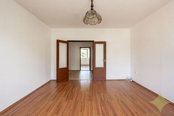 Zvýhodnená cena: Exkluzívne na predaj priestranný čiastočne  - 4