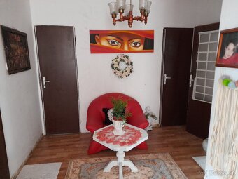 Na predaj veľký 5-izbový RD v obci Čierna Voda - 4