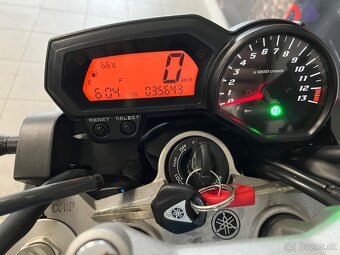 Yamaha FZ1 - 4