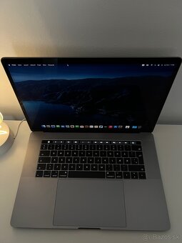 MacBook Pro 15” 2017 Touch Bar i7 16GB 256GB – dobrý stav - 4