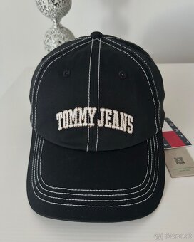 Šiltovka Tommy Jeans - 4