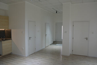 Priestor, kancelária na prenájom - 4