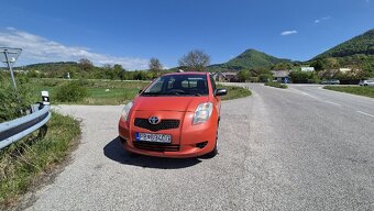 Toyota Yaris - 4