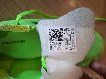 Predám Halovky Adidas veľkosť: 41 1/3 - 4