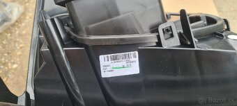 Predám nové originál zadné ľavé svetlo na Citroen C3 od 2009 - 4