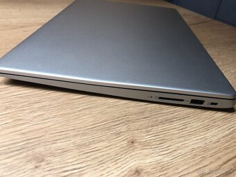 Predám kancelársky notebook LENOVO IDEAPAD 330 - 4